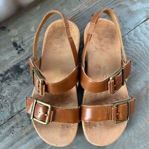 Vionic Reese slingback sandals | size 6